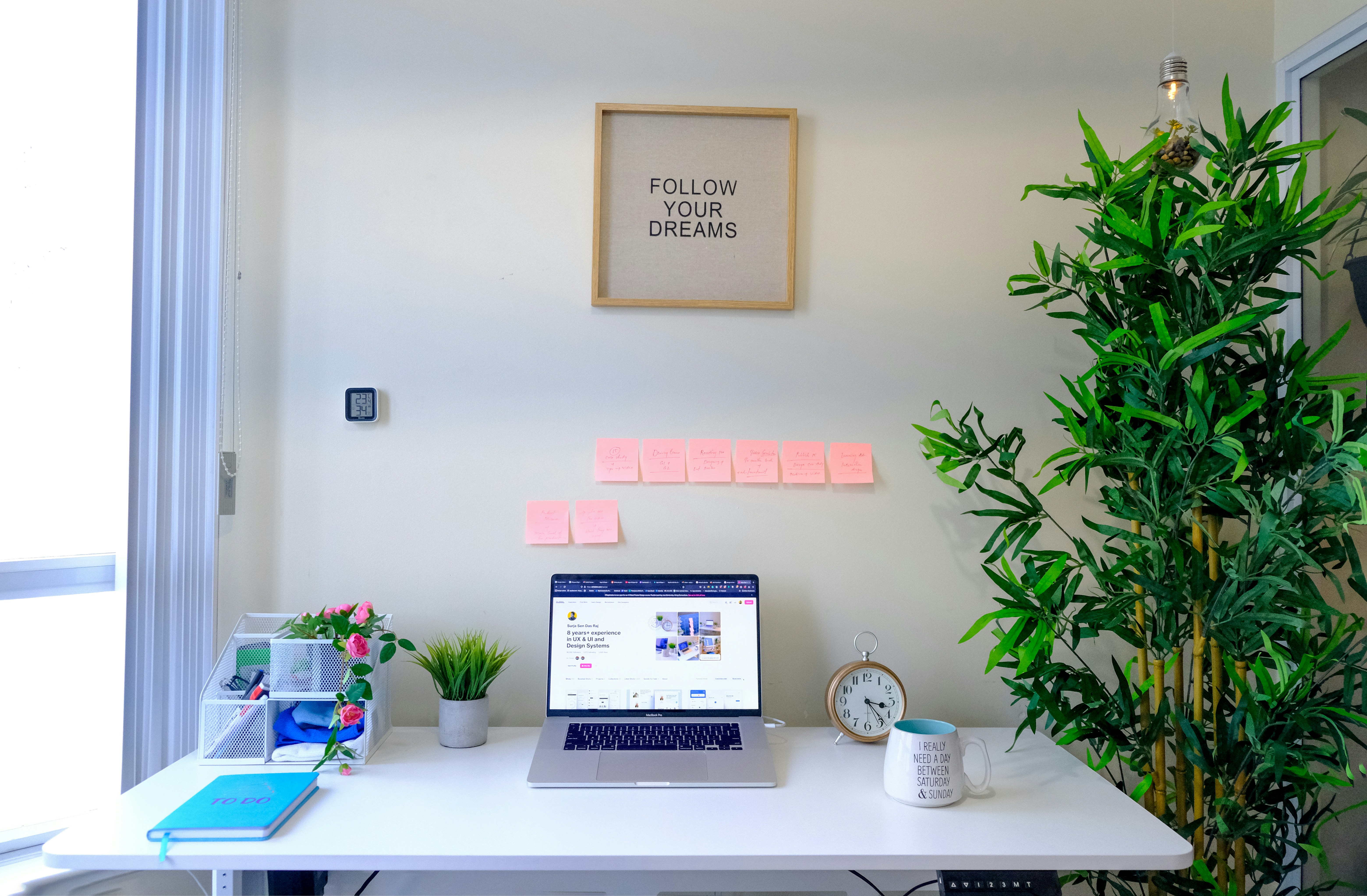 Hot Desk